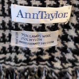Vintage Ann Taylor Black and White Lambswool Blend Wide Scarf